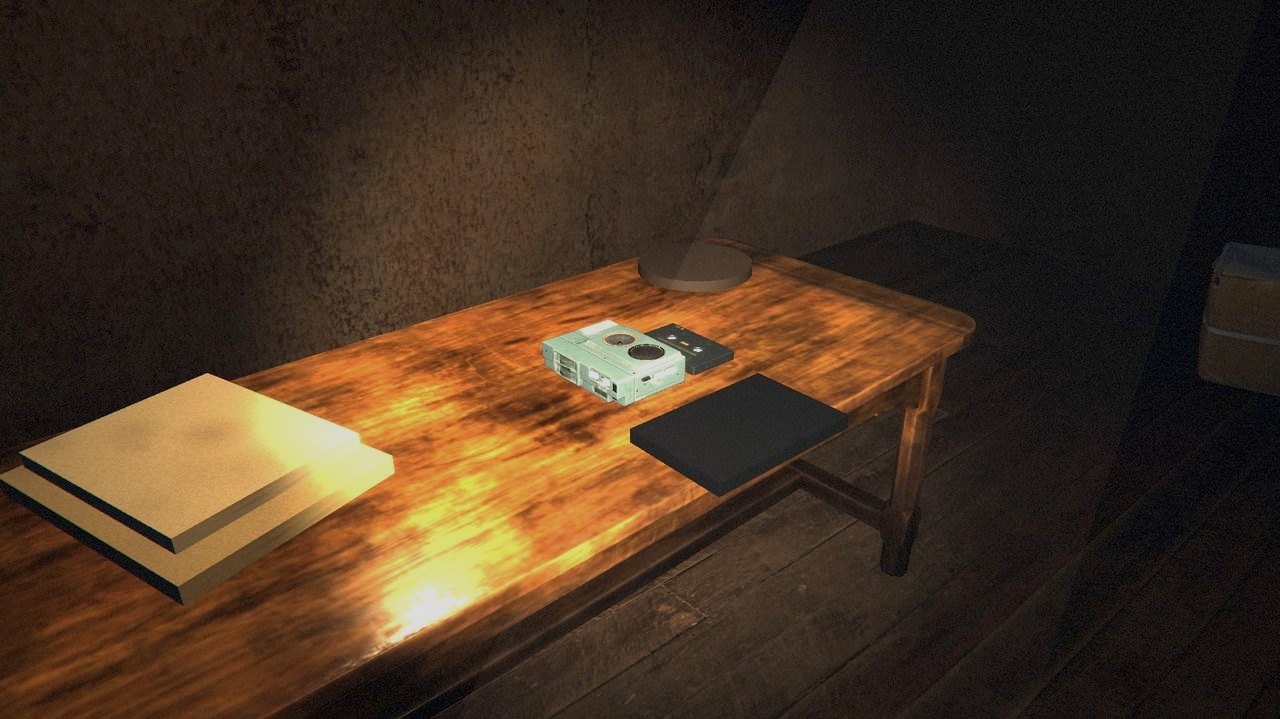 Un magnétophone sur une table du grenier